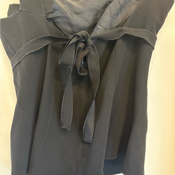 PRADA BLACK ROUGH EDGE TOP
SZ 42 - Picture 7 of 9